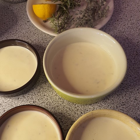 recept citroencreme met rozemarijn recept citroencreme met rozemarijn